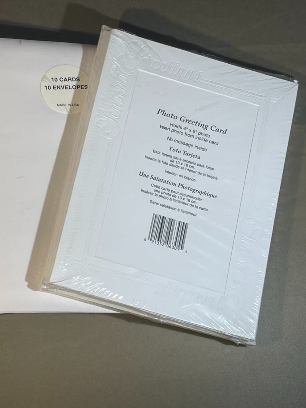 3 Packs of 10 White Embossed Christmas Photo Greeting Cards with envelopes. (799